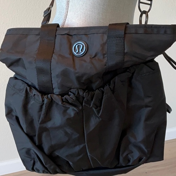 Lululemon Black Every Day Bag. Use for work or working out! Tons of storage! - Picture 3 of 11